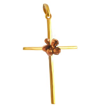 Ασημένιος σταυρός με επιχρύσωση διακοσμημένος με λουλούδι σε παλ χρωματισμό.