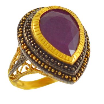Δαχτυλίδι vintage με μεγάλη δαμασκηνί πέτρα σε υπέροχη στεφάνη με στοιχεία σε χρυσό και ασήμι