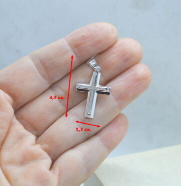 Λευκόχρυσος βαπτιστικός σταυρός σε λιτό design μαζί με αλυσίδα.